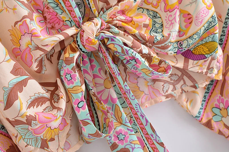 Boho Kimono Strandkleid – Blumendruck, leicht & feminin