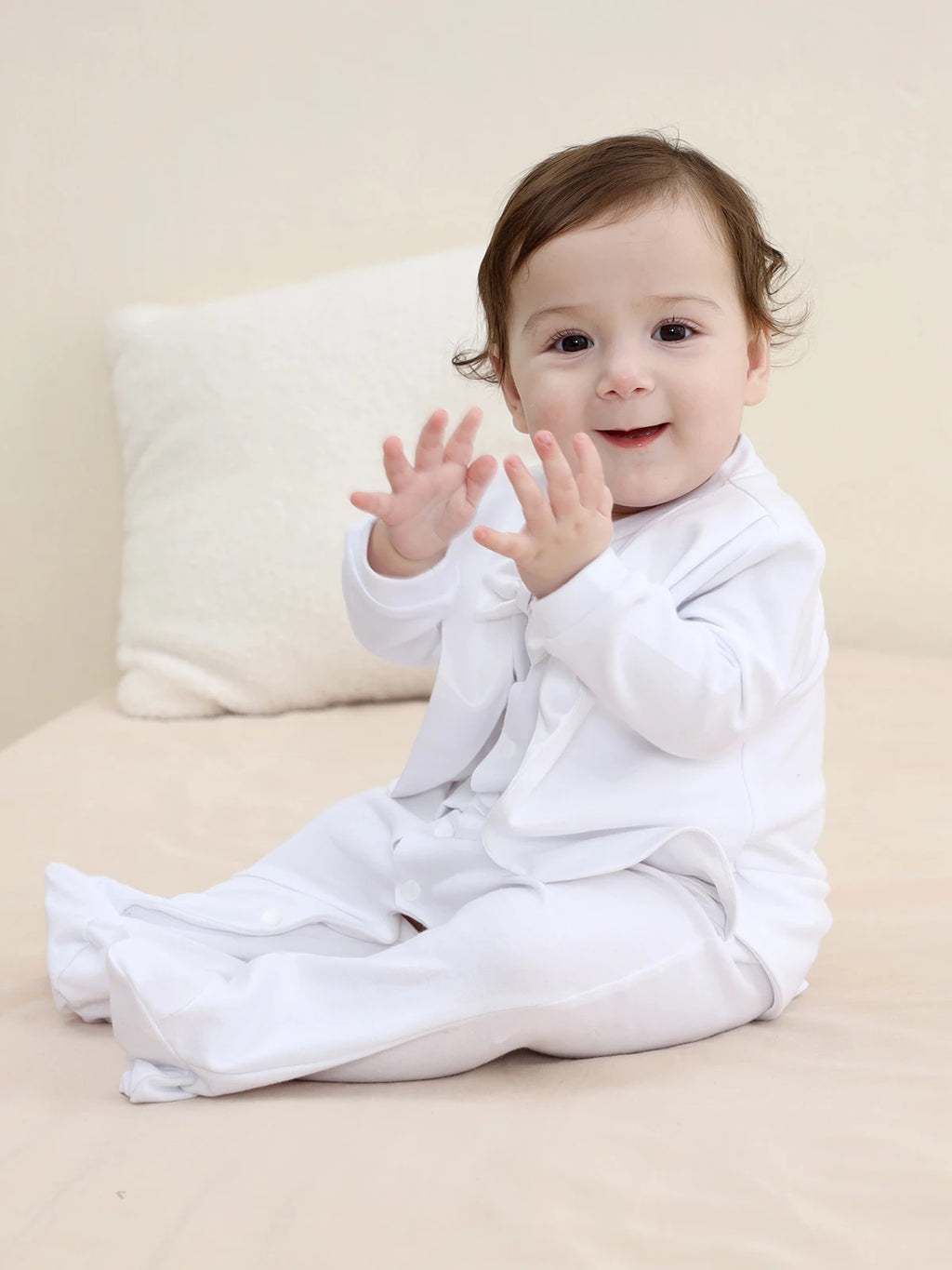 Baby-Taufoutfit Junge – Smoking, Weiß & Elegant