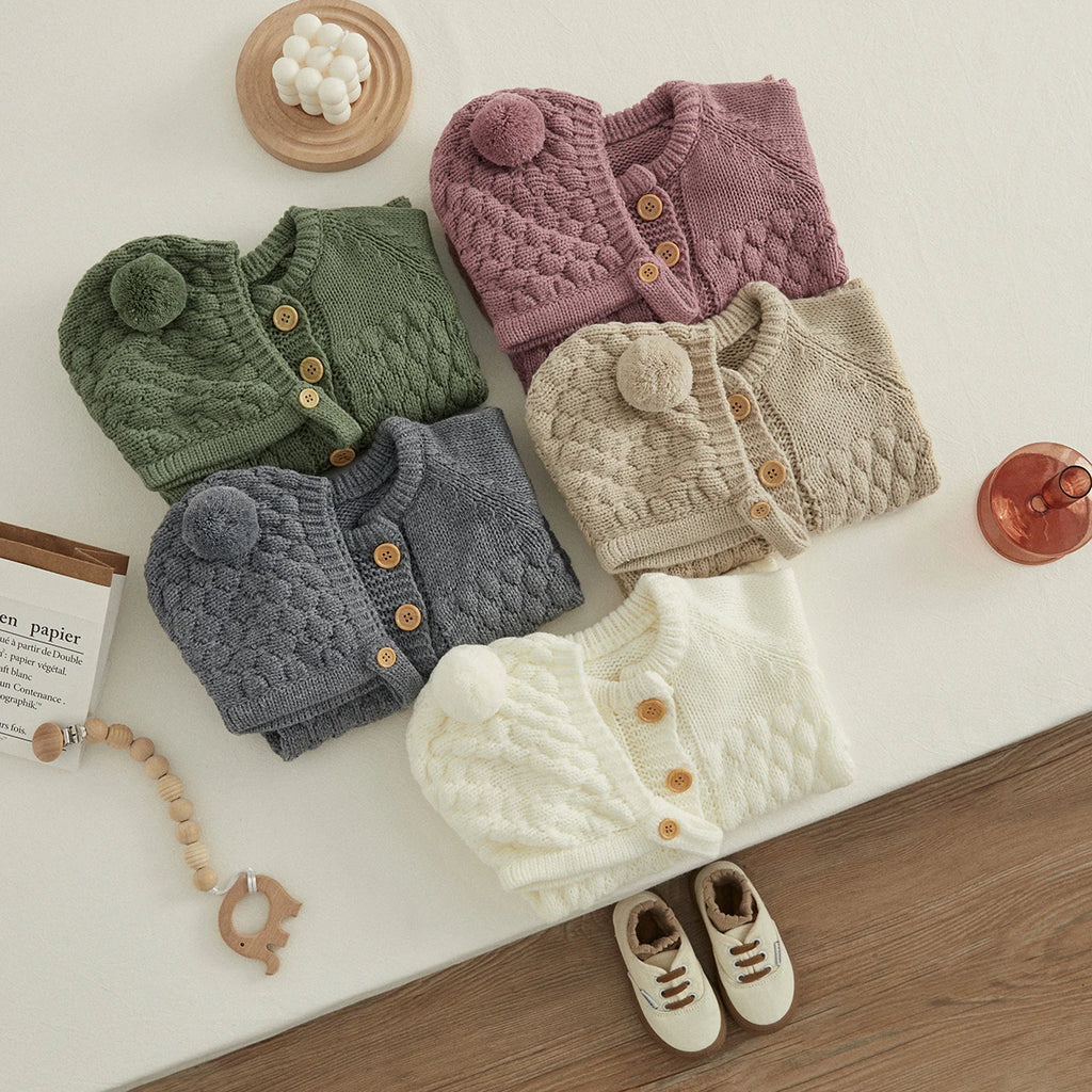 Baby-Winterjumpsuit 2er-Set – Strick, Langarm & Bärchen-Mütze