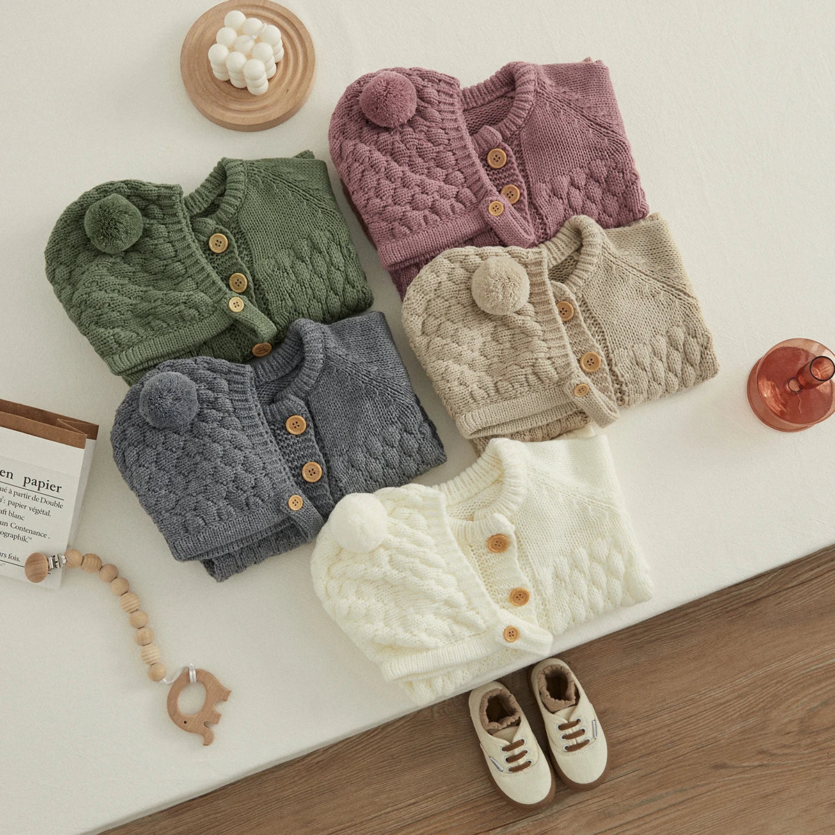 Baby-Winterjumpsuit 2er-Set – Strick, Langarm & Bärchen-Mütze