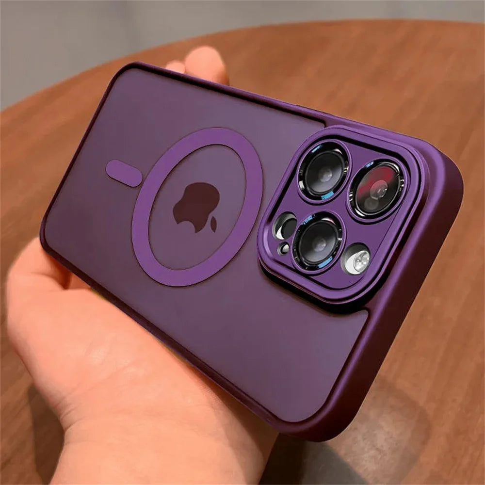 iPhone Hülle mit Objektivschutz – Matt, Transluzent & MagSafe