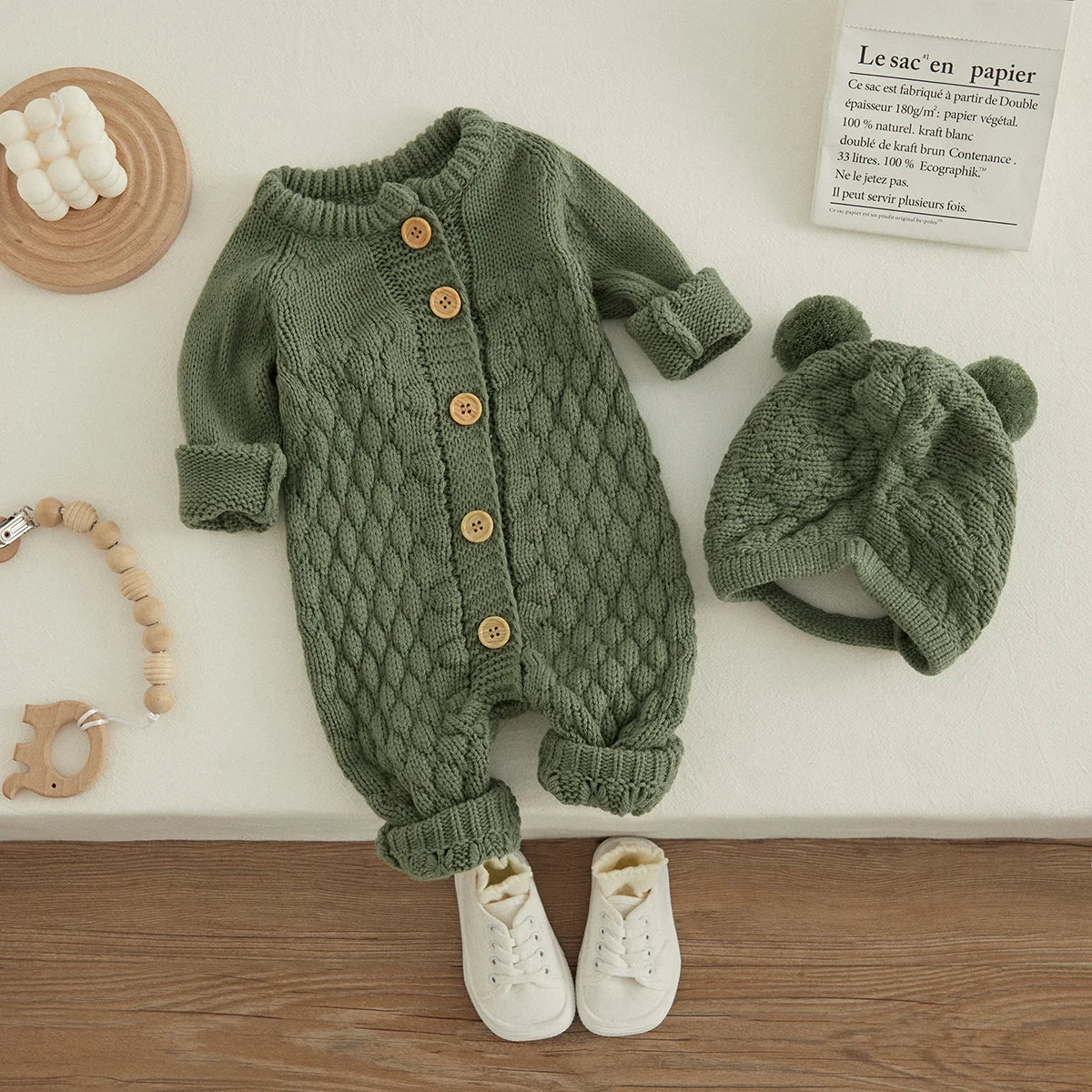 Baby-Winterjumpsuit 2er-Set – Strick, Langarm & Bärchen-Mütze